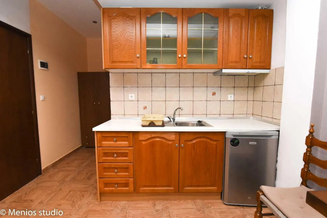 Menios Apartments And Studios Nea Kallikrateia
