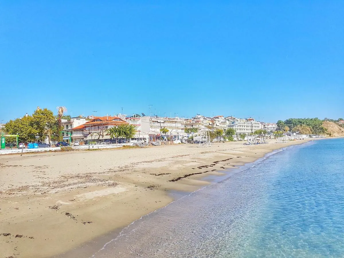 Menios Apartments And Studios Nea Kallikrateia