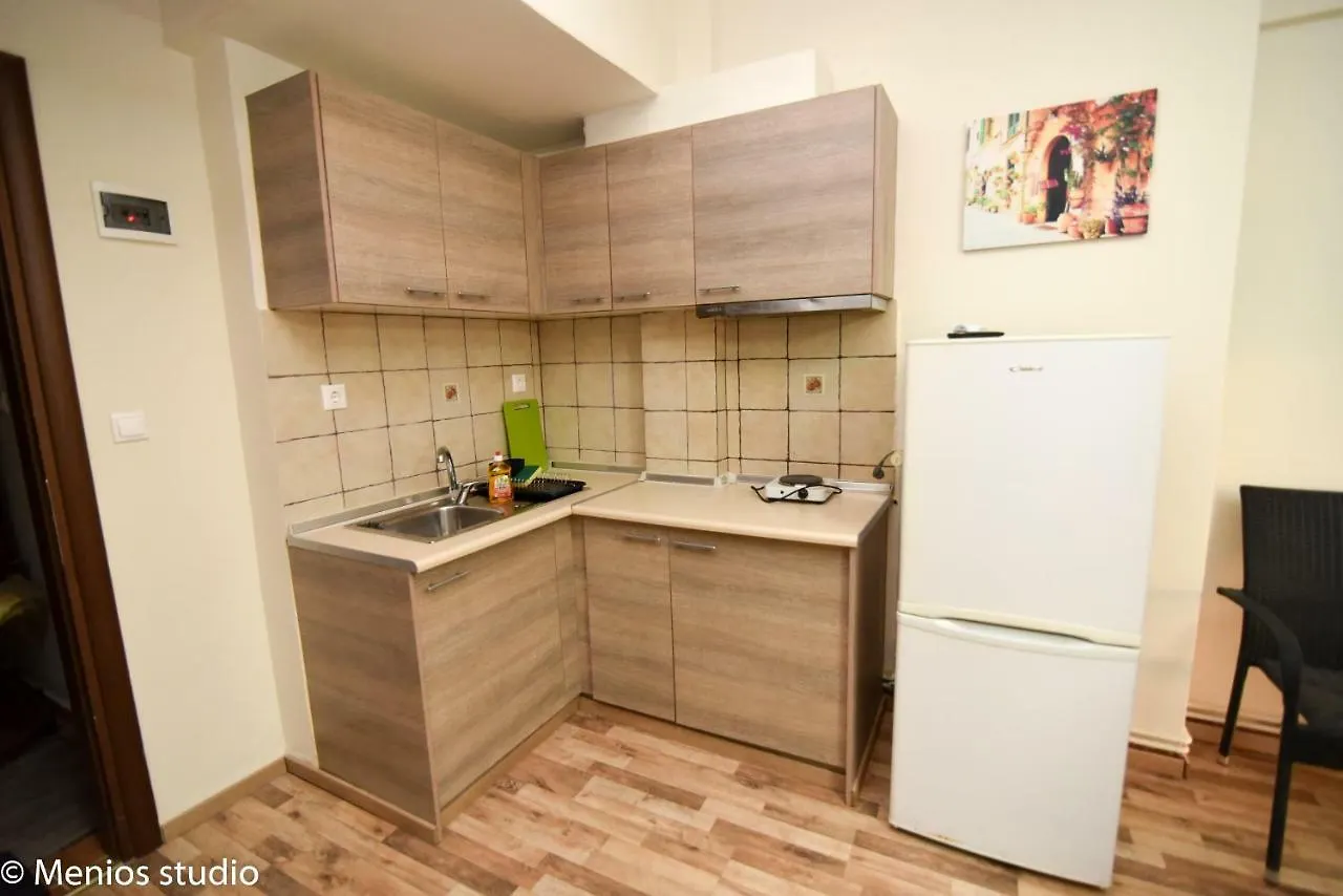 Menios Apartments And Studios Nea Kallikrateia