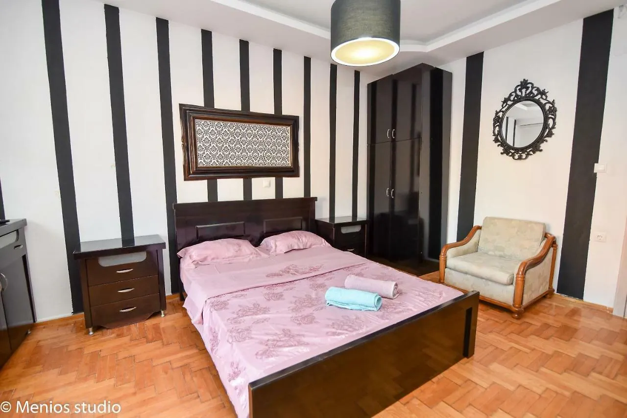 Menios Apartments And Studios Nea Kallikrateia 0*,  Greece