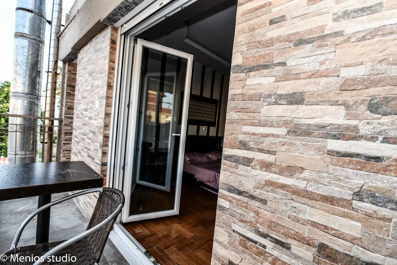 Menios Apartments And Studios Nea Kallikrateia