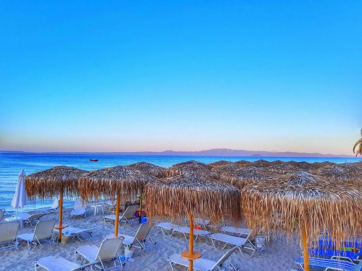 Menios Apartments And Studios Nea Kallikrateia